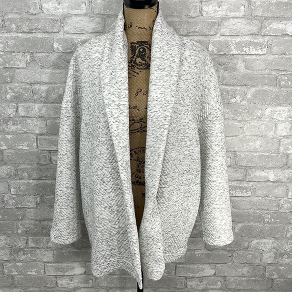 Fabletics Vanessa Quilted Cardigan Jacket - Picture 2 of 9